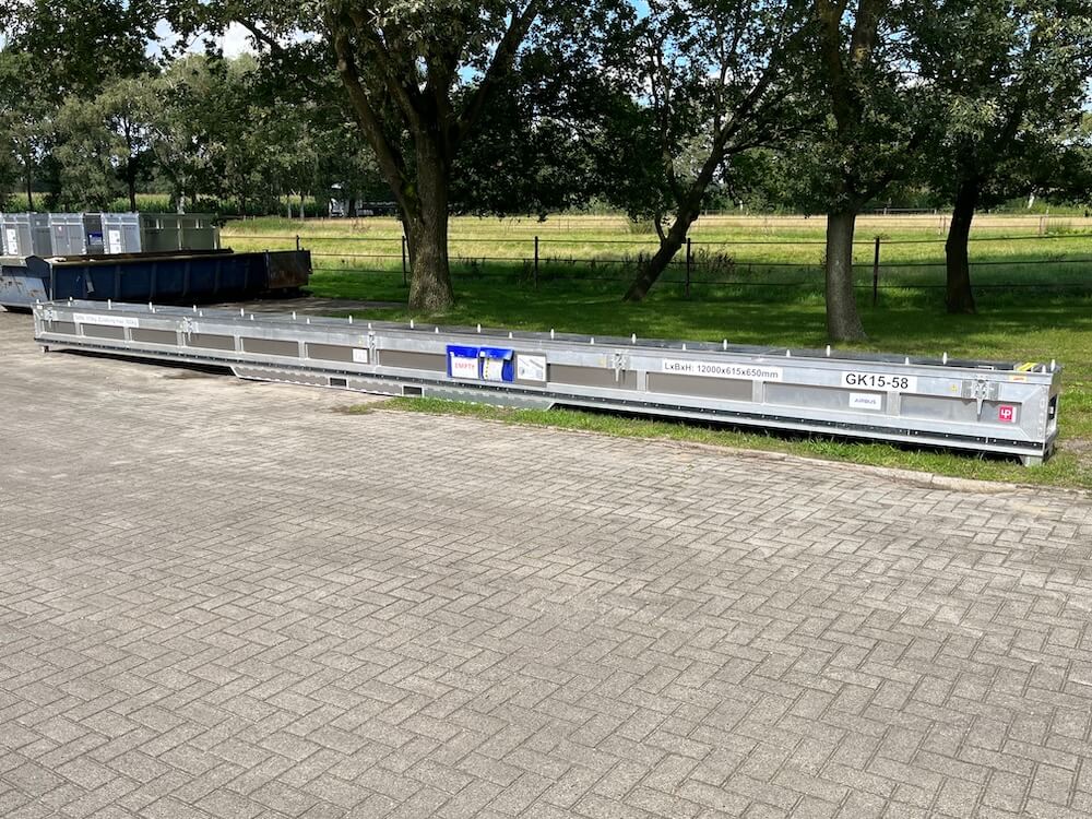 Aluminium-Transportcontainer mit Holzeinlage