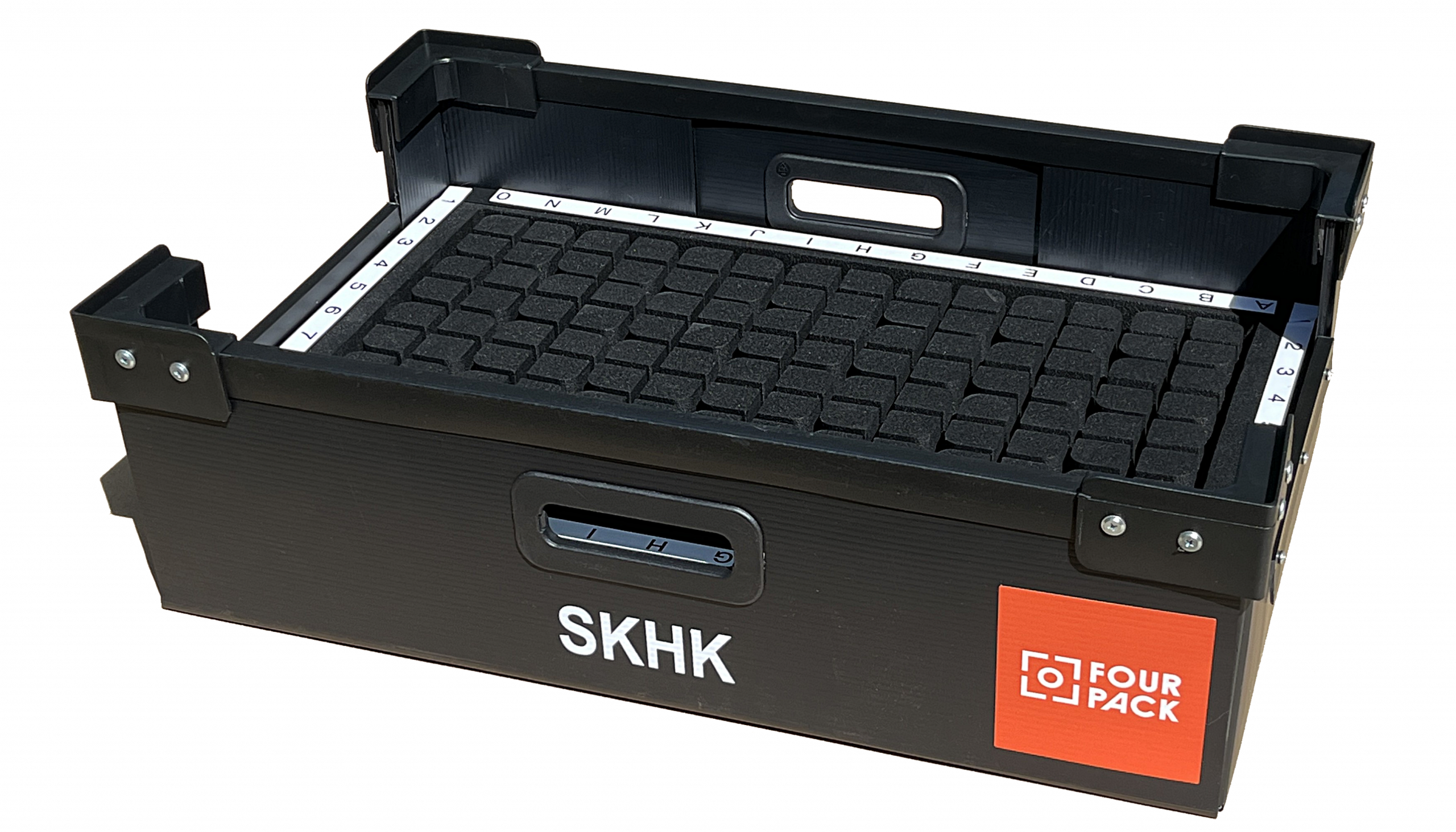 PP-HKP Box mit Griffen schützt innenliegendes, rotes Motorradteil mit Schaumstoff in grau